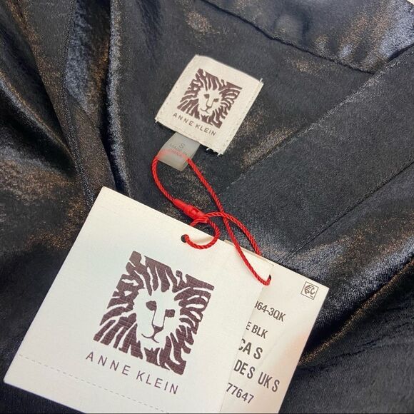 Anne Klein- Black Silk 3/4 Sleeve Collared Blouse - Picture 4 of 7